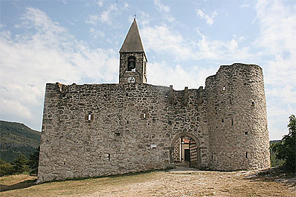 Eglise forteresse
