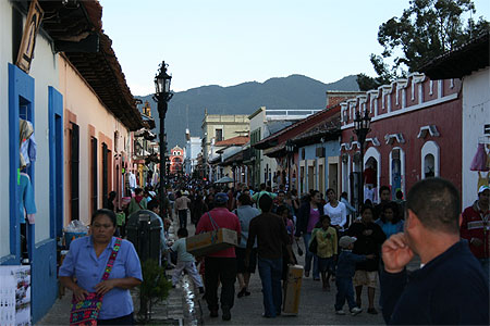 Dans la rue d'Andador eclesiàstico Dans la rue d'Andador eclesiàstico