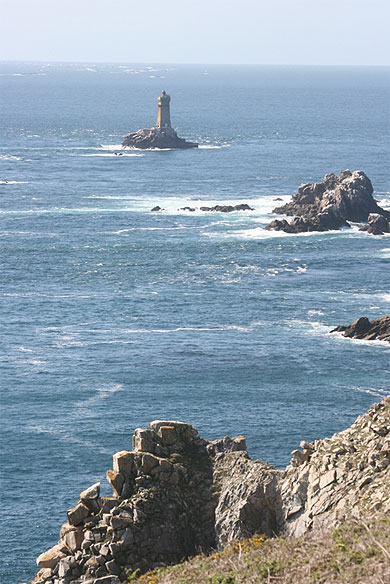 Le phare de la Vieille (Pointe du Raz) Le phare de la Vieille (Pointe du Raz)
