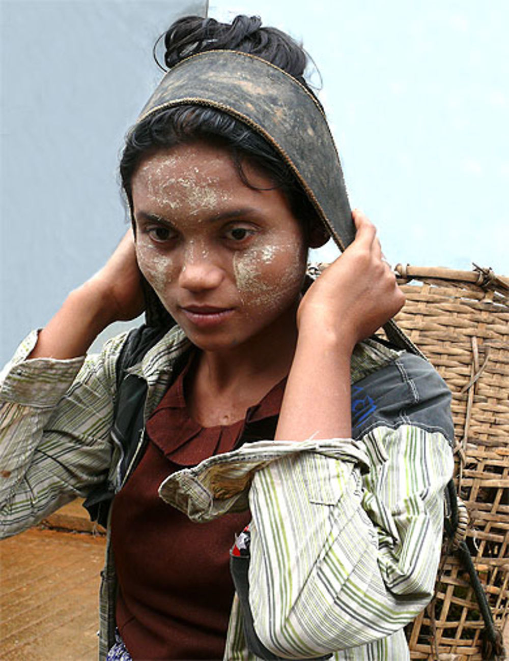 Jeune fille à Kinpun