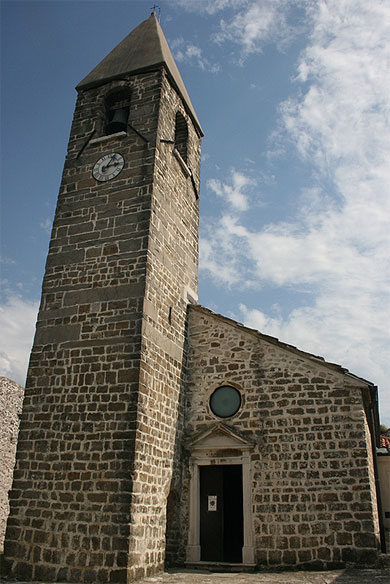 Eglise de la Saint-Trinité de Hrastovje Eglise de la Saint-Trinité de Hrastovje