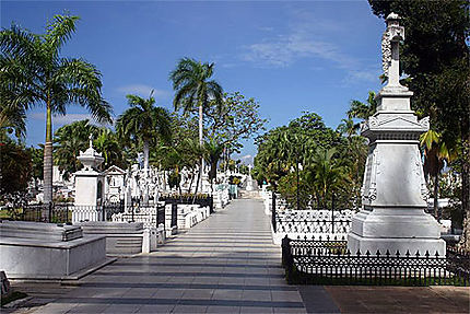 Le cimetière Sainte-Iphigénie