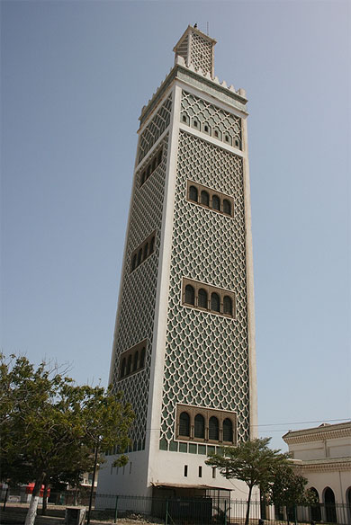 Le minaret de la mosquée de Dakar Le minaret de la mosquée de Dakar