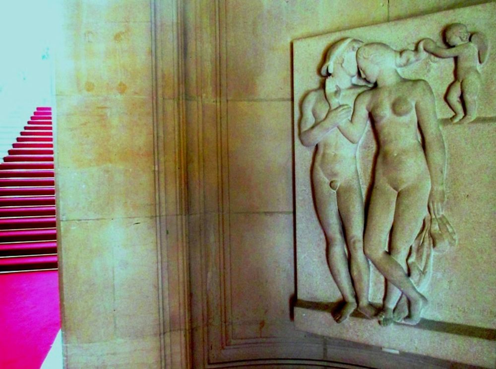 Le baiser, sculpture de Paul Belmondo