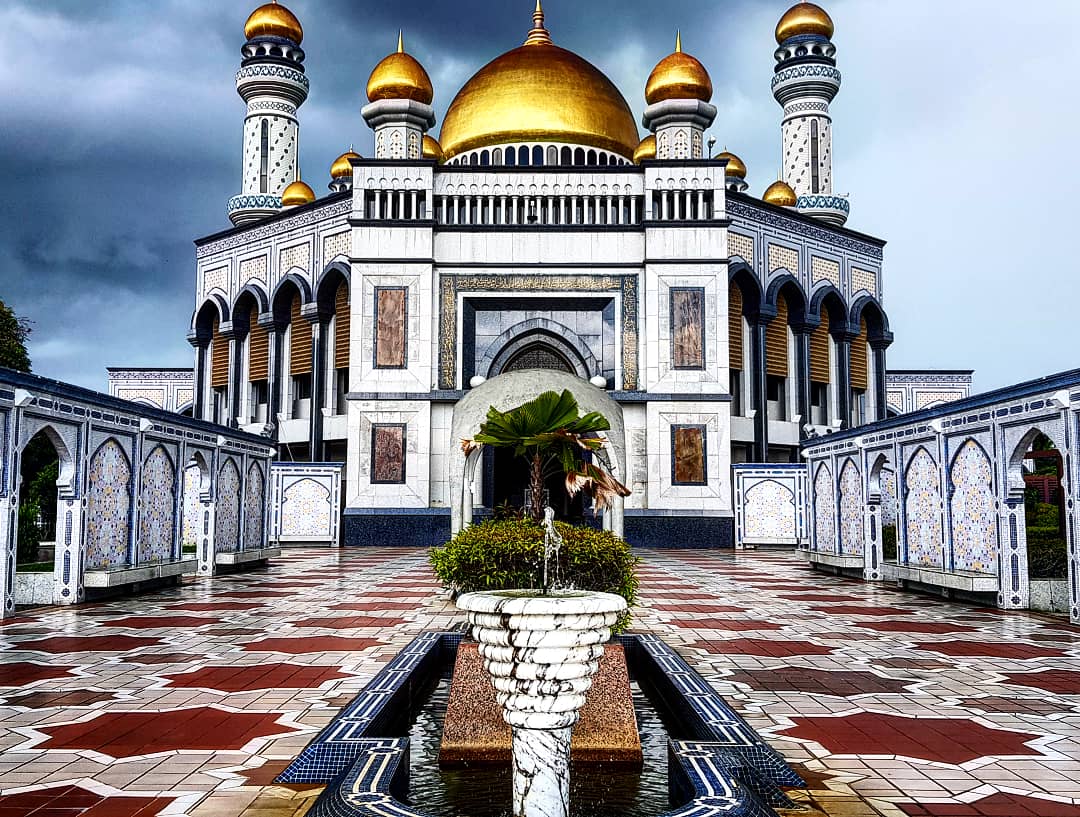 Menace sur la mosquée Menace sur la mosquée