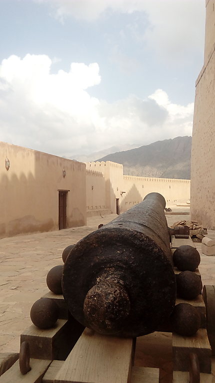 Le fort de Nakhl en face de la salle des gardes