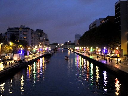 Canal de l'Ourcq la nuit