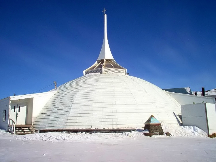 Igloo ? Non, cathédrale ! Igloo ? Non, cathédrale !