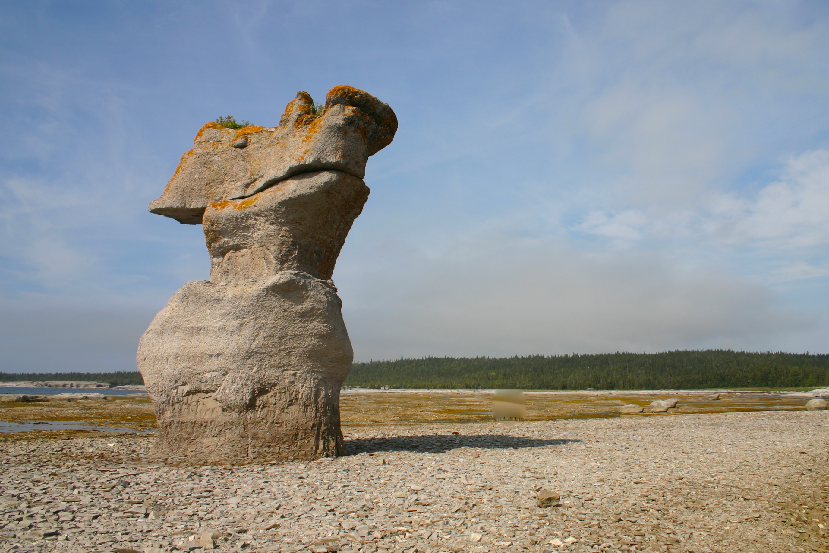 Monolithe insolite Monolithe insolite