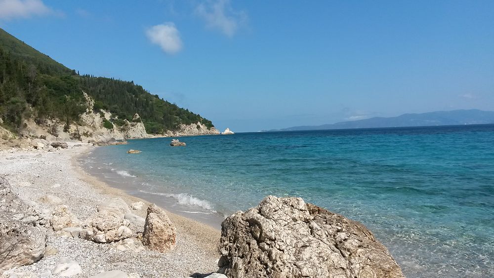 Ie d'Ithaque : la plage d'Afales Bay