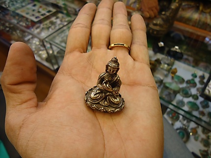 Souvenir Bouddha en argent
