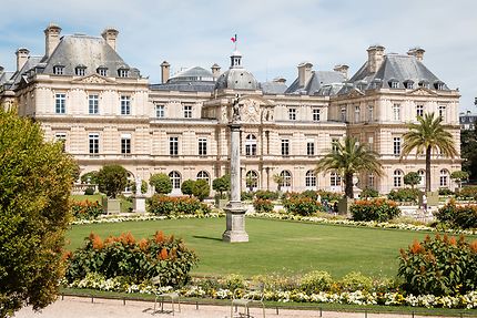 Le superbe Palais du Luxembourg et le jardin
