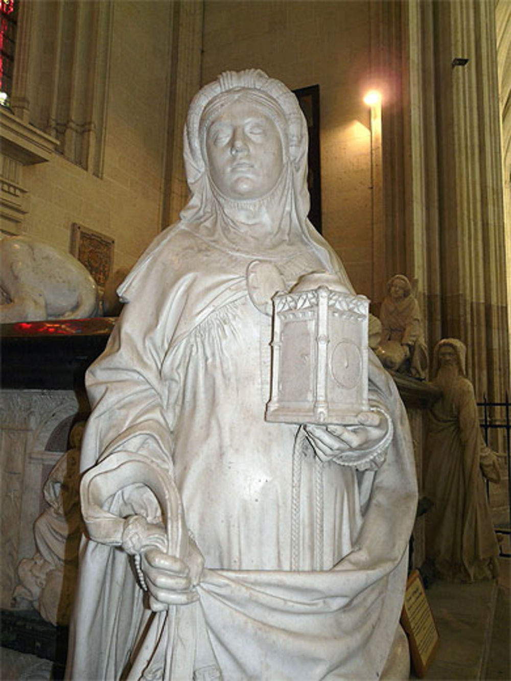 Statue représentant la tempérance