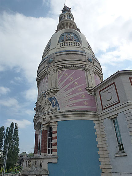 La tour LU (Nantes)