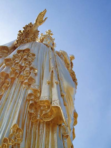 Vierge dorée à Myans