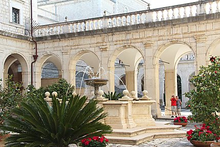 Cour intérieure de l'abbaye Monte Cassino