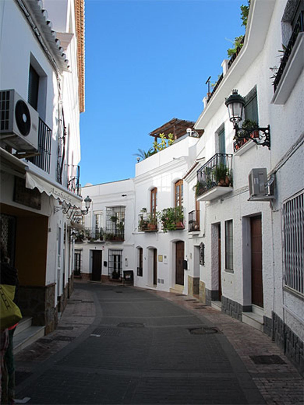 Ruelles piétonnes dans Nerja