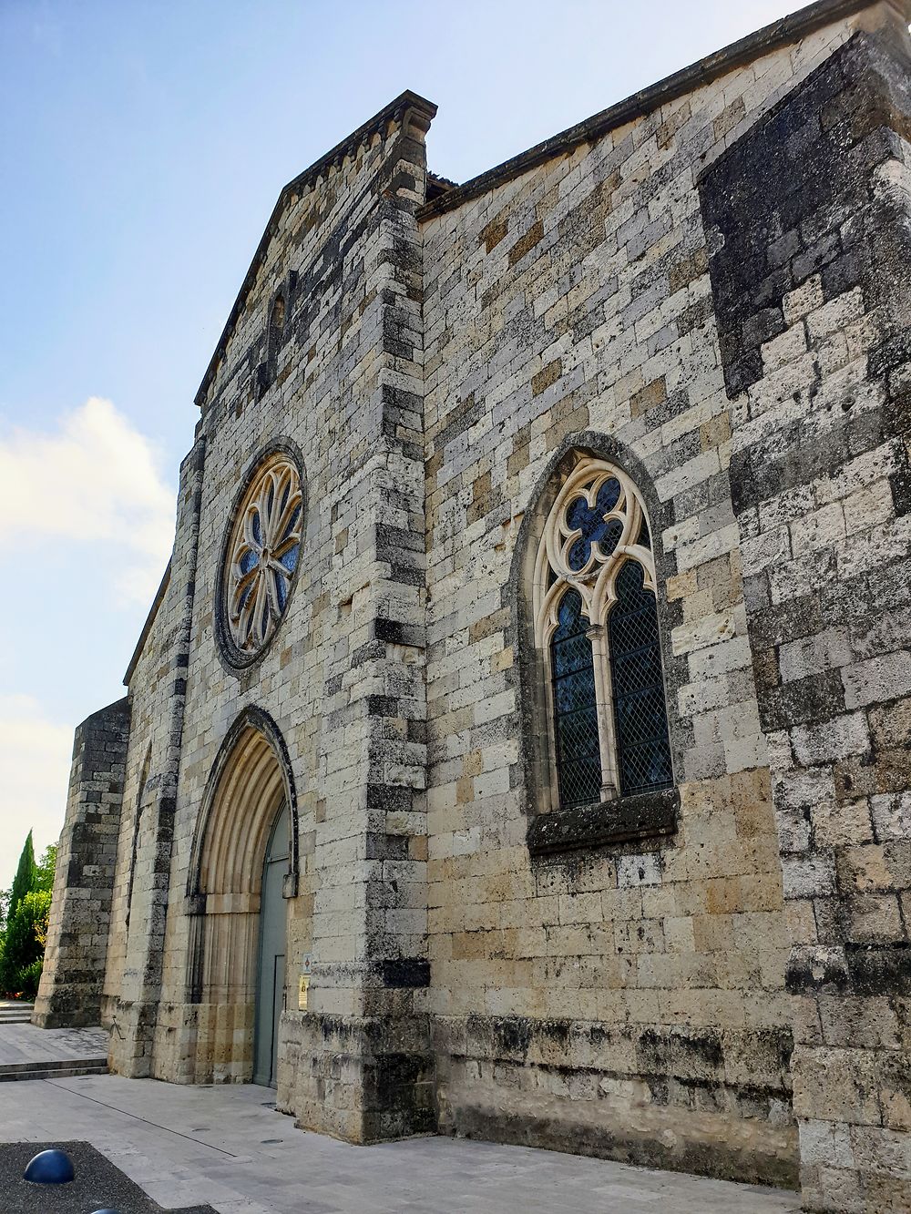 Église Saint Pierre à Auvillar