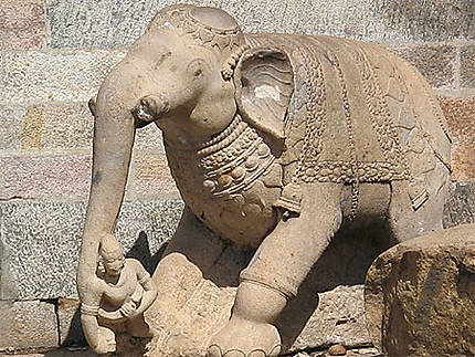 Eléphant en pierre, Madhurai