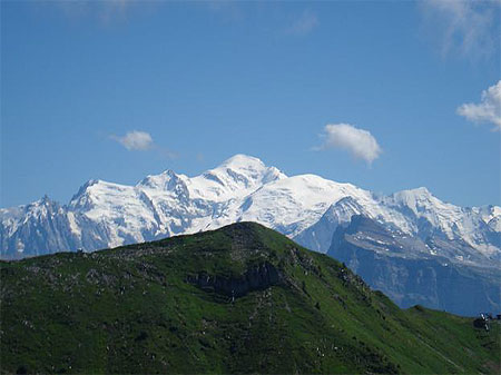 Vue sur le Mont-Blanc Vue sur le Mont-Blanc