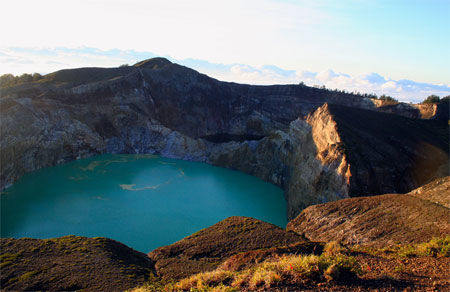Lac d'acide sulfurique du Gunung Kelimutu