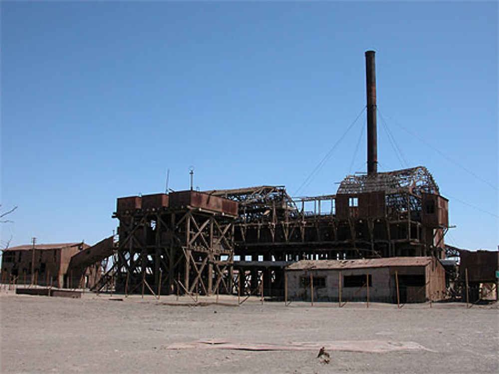 Vestige de l'usine de nitrates de Santa Laura