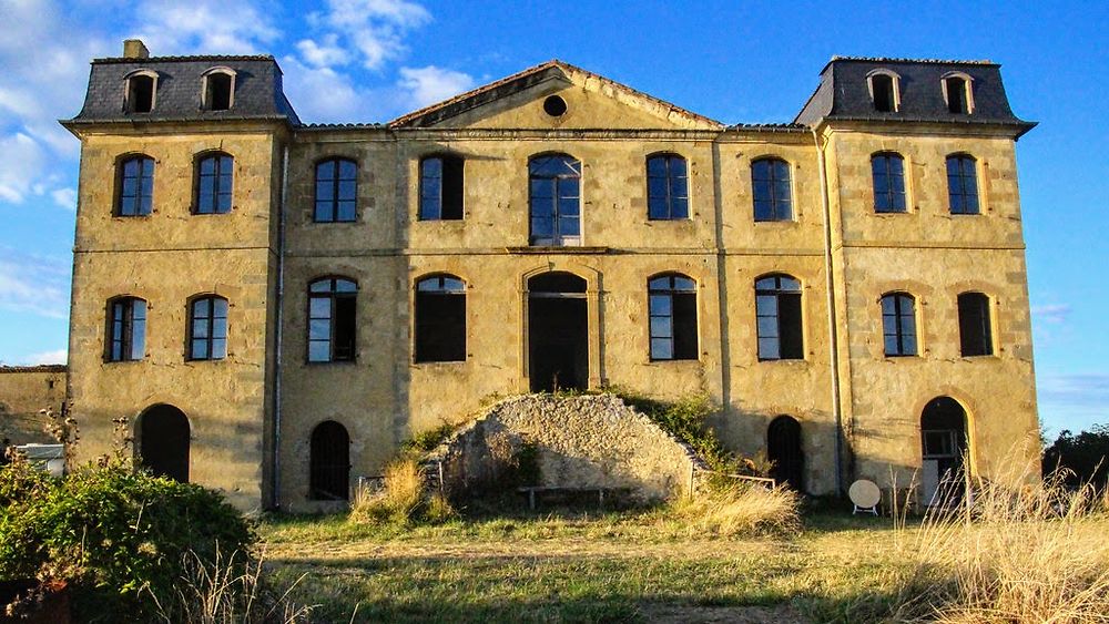 Château-Neuf des Peuples 