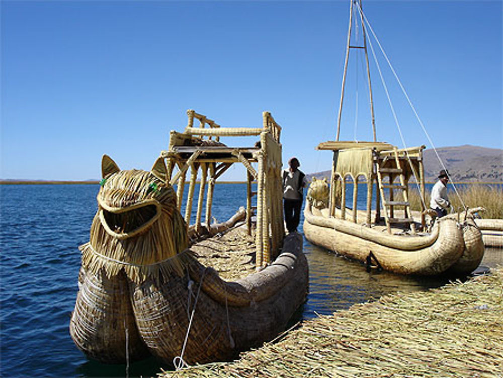 Bateaux de totora