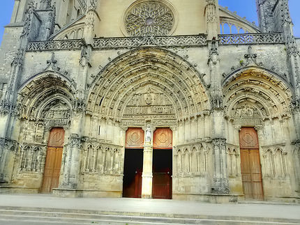 Cathédrale Saint Jean Baptiste de Bazas