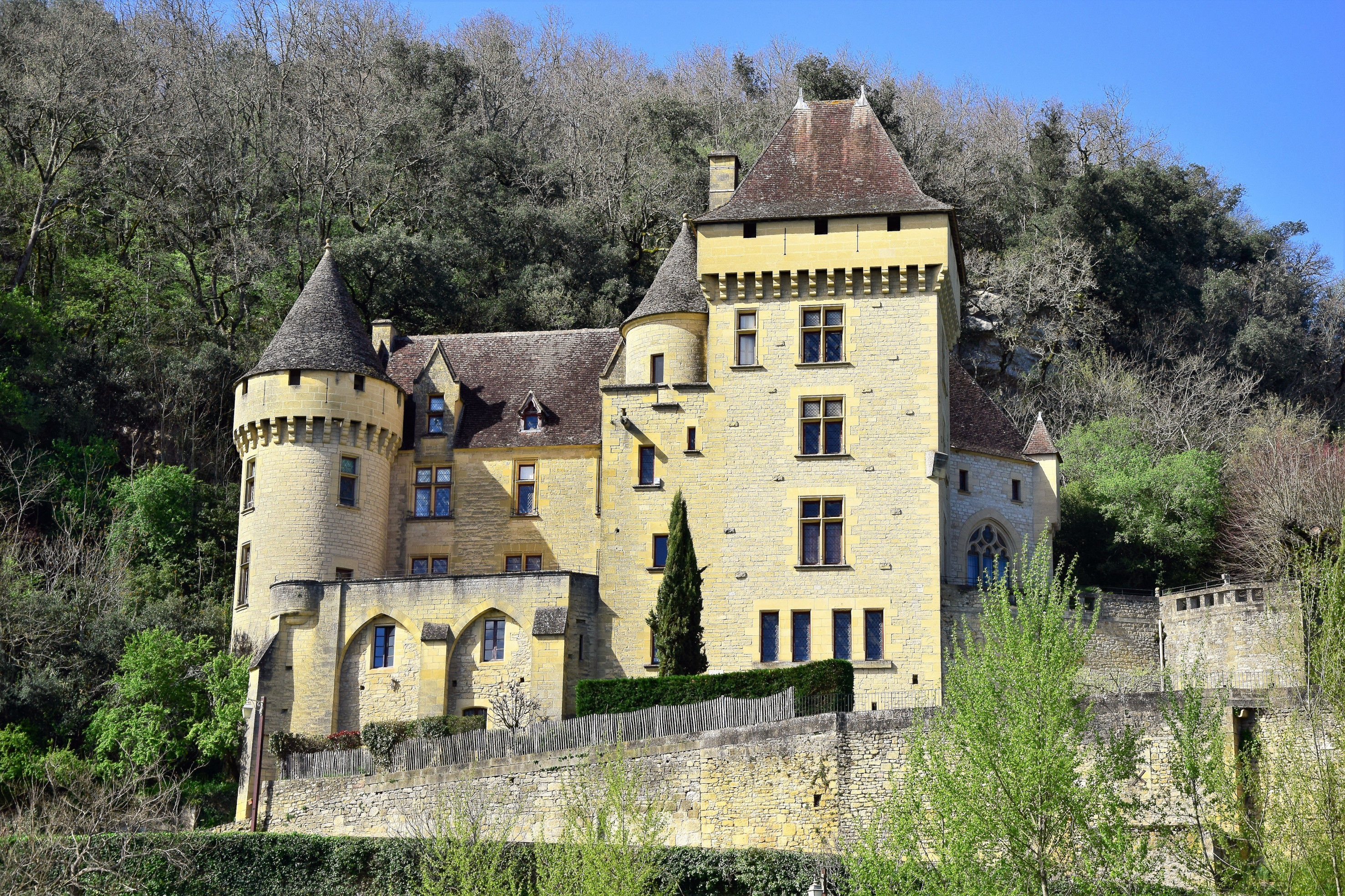 Le château de la Roque-Gageac