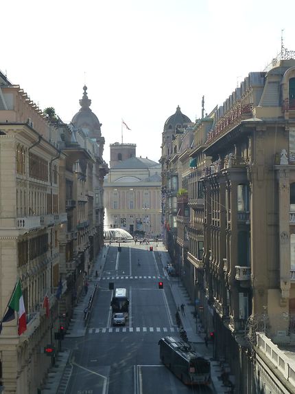 Grande avenue à Gênes