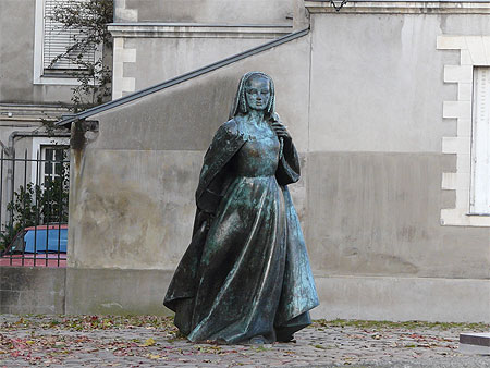 Statue d'Anne de Bretagne Statue d'Anne de Bretagne