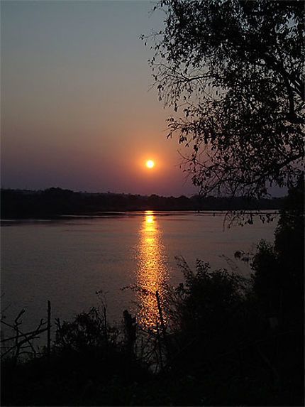 Le Zambèze au lever de soleil