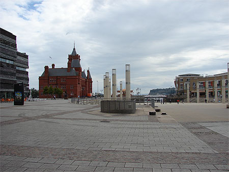 Place juste avant le port de Cardiff Place juste avant le port de Cardiff