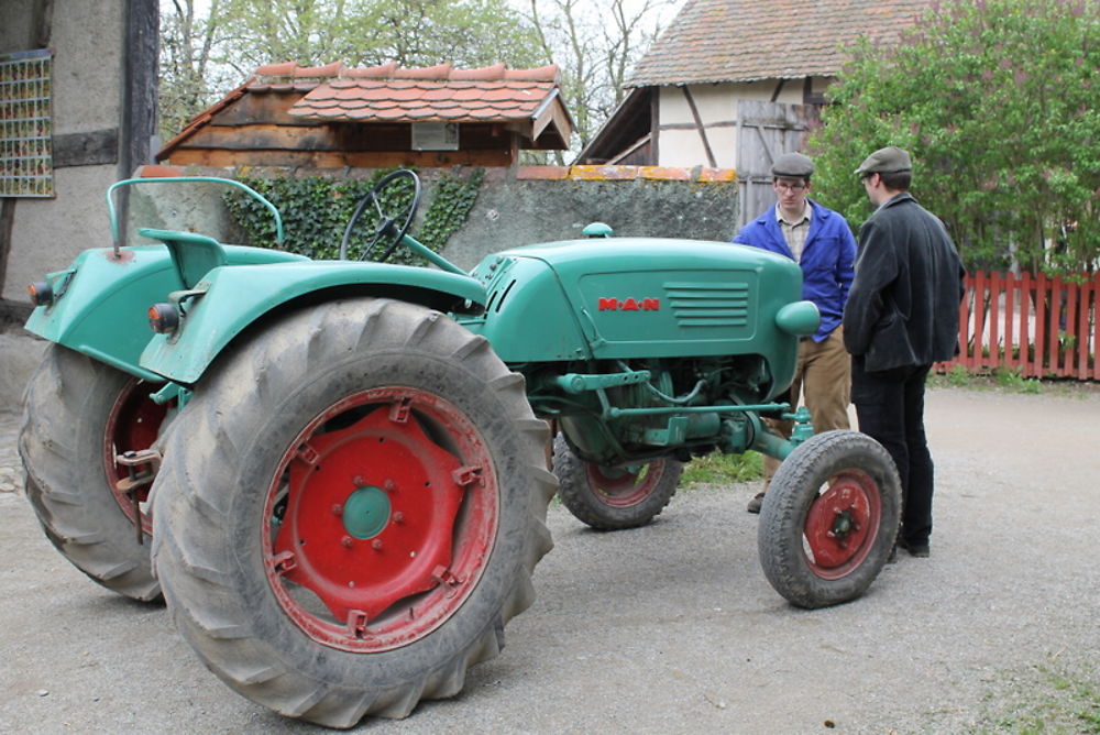 Vieux tracteur à l'écomusée d'Alsace