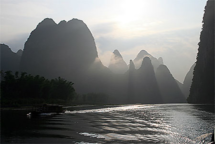 Lever de soleil sur la rivière Li