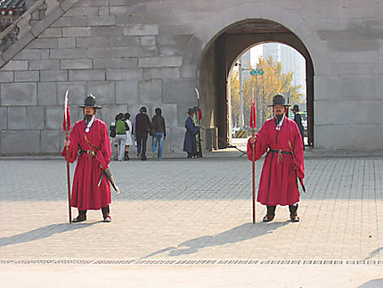 Gardiens du Palais Gyeongbokgung