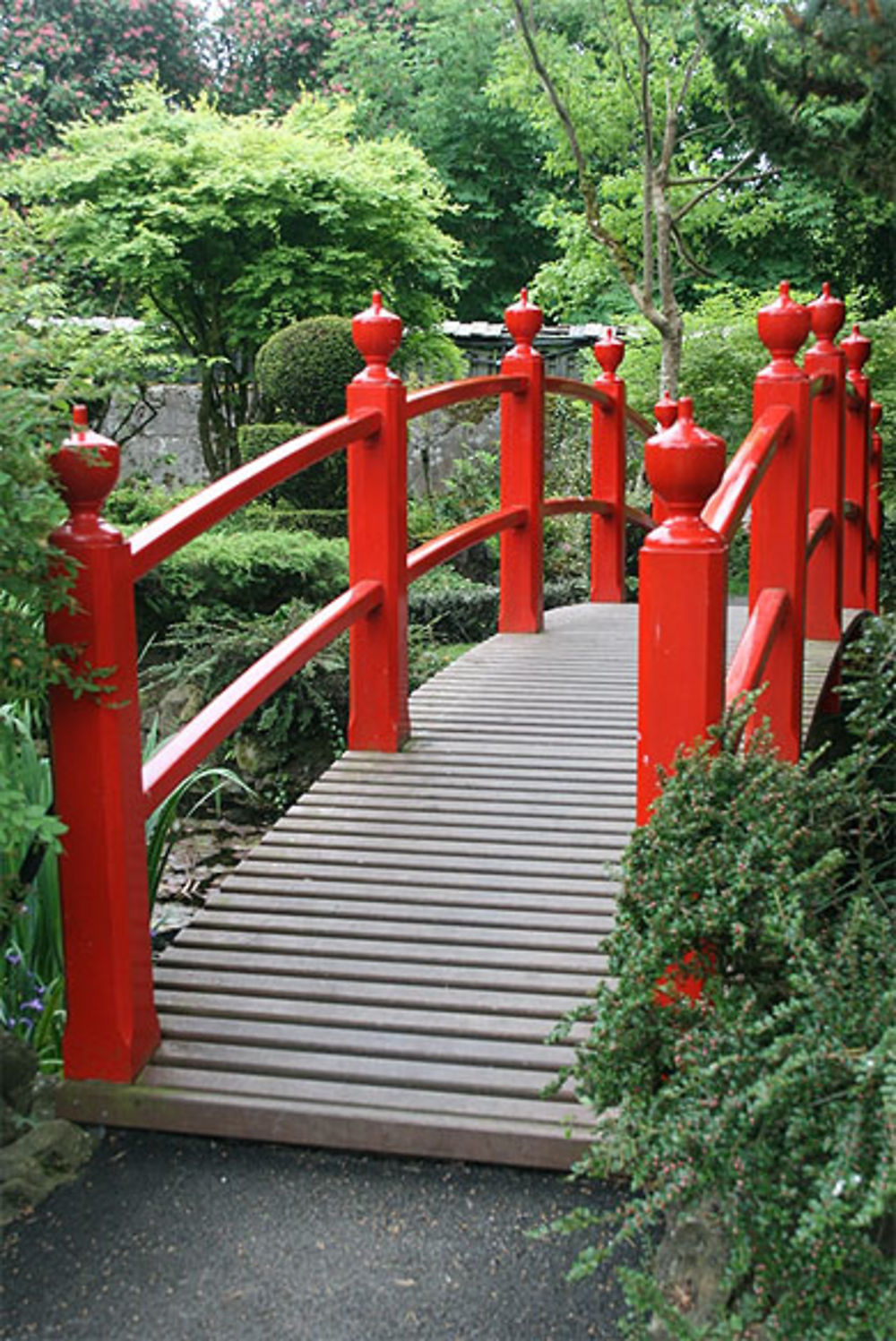 Vers le pont japonais