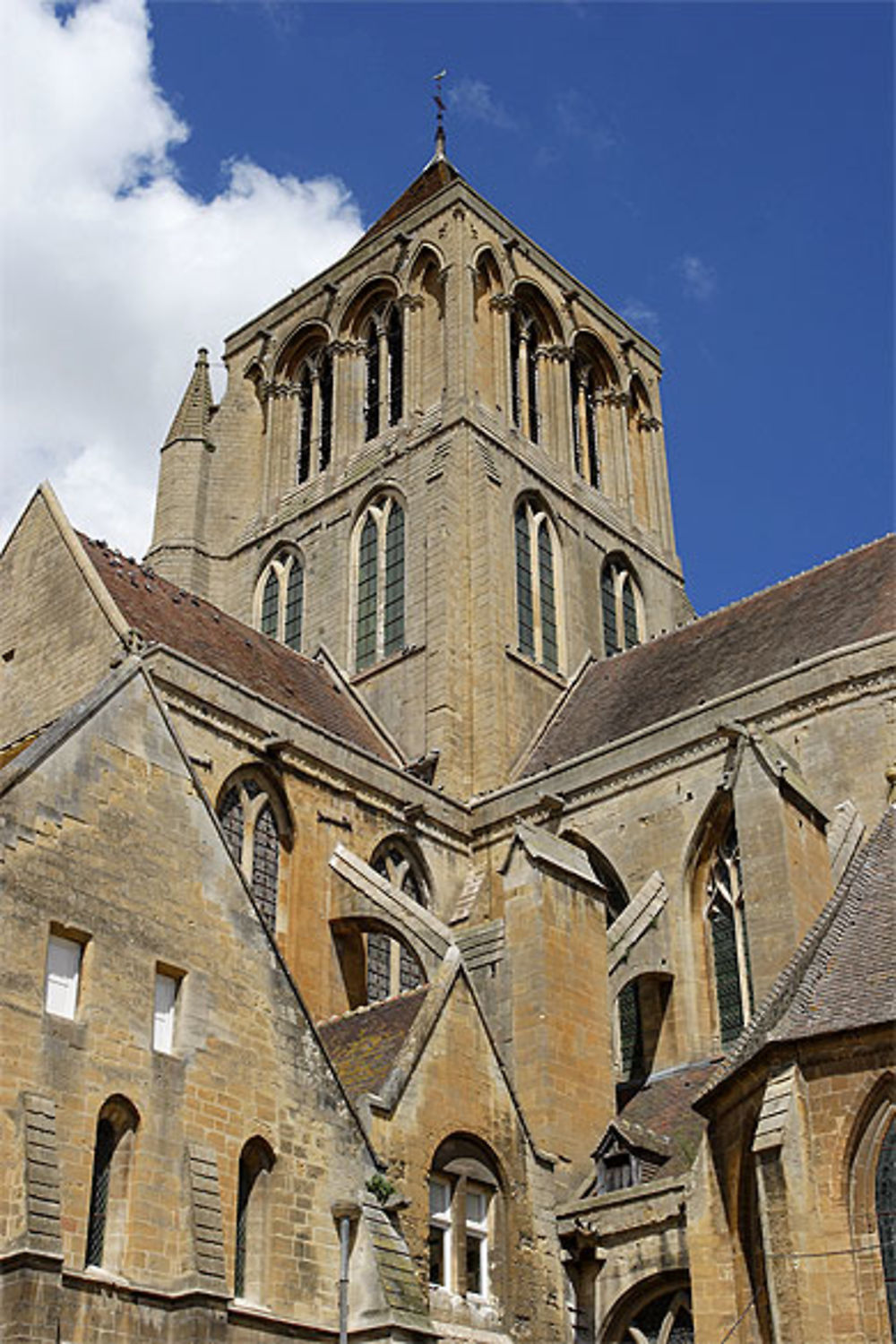 Eglise, St-Pierre-sur-Dives