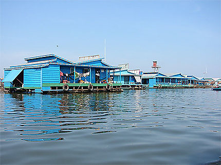 Village flottant de Kampong Luong