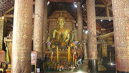 Vieux temple laotien