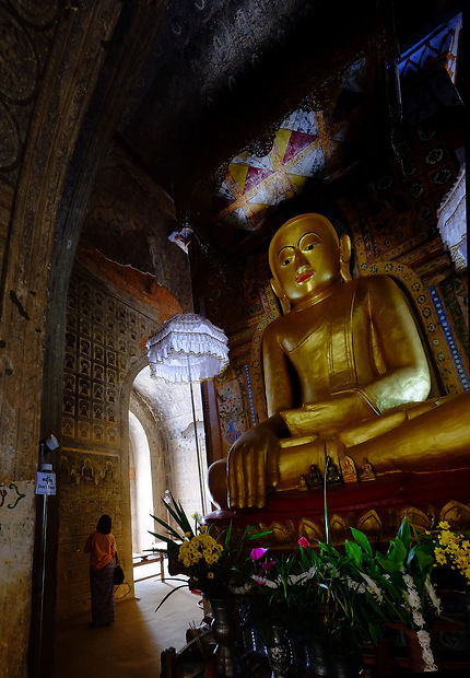 Bouddha à Bagan, Birmanie