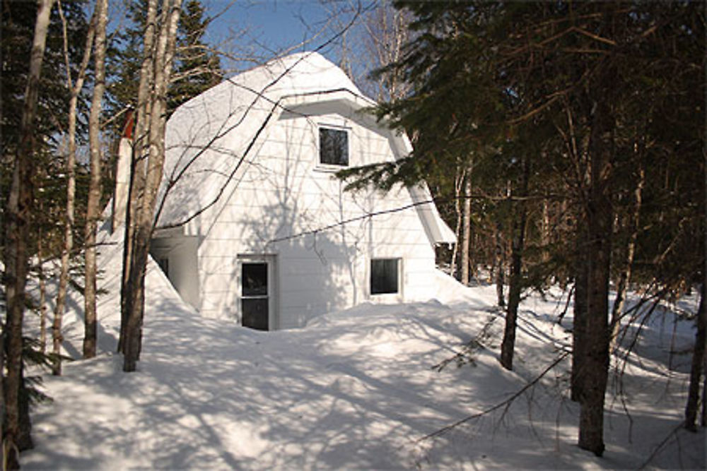 Cabane enneigée