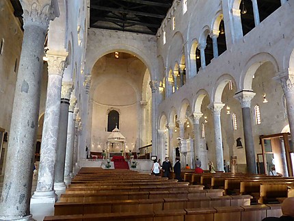 Cathédrale San Sabino de Bari - Intérieur