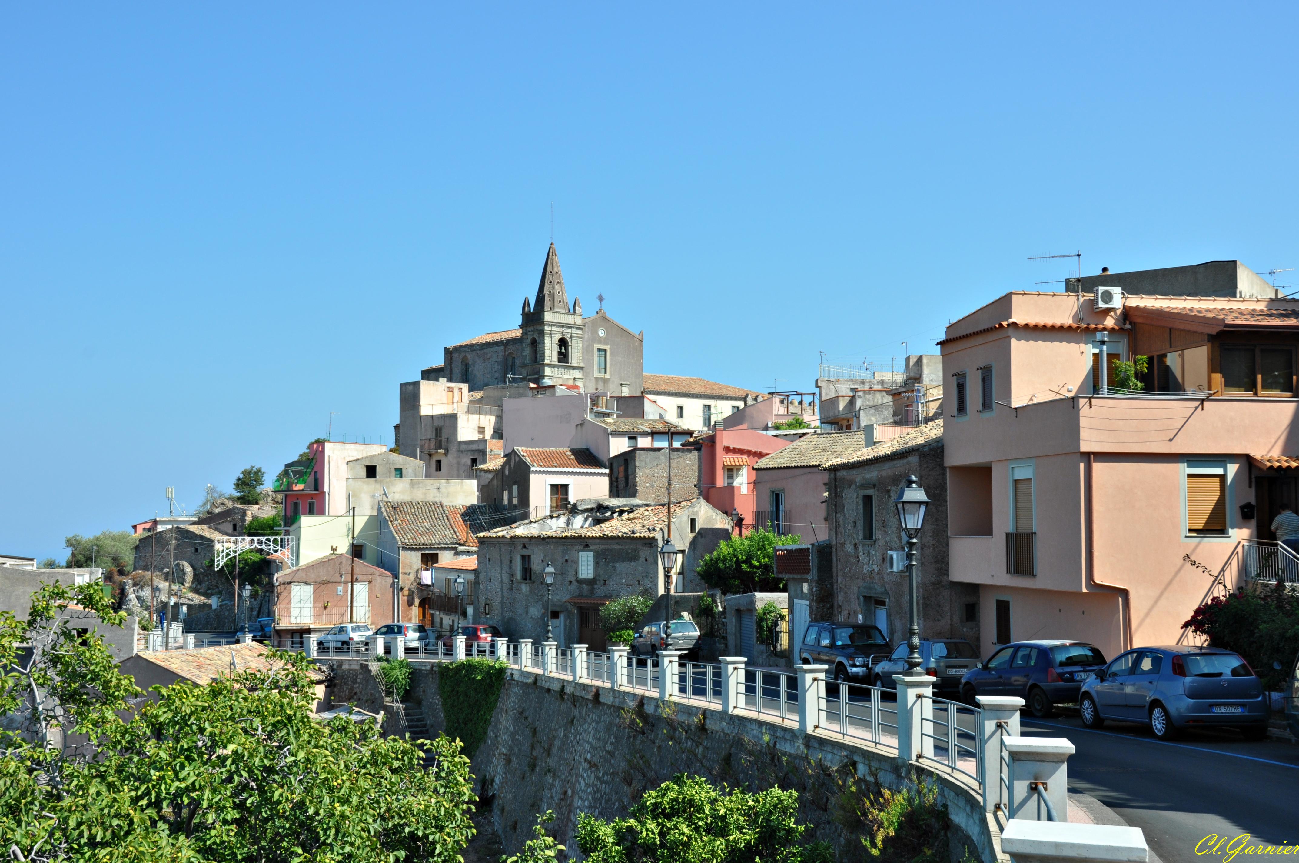 Vue générale de Forza d'Agrò Vue générale de Forza d'Agrò