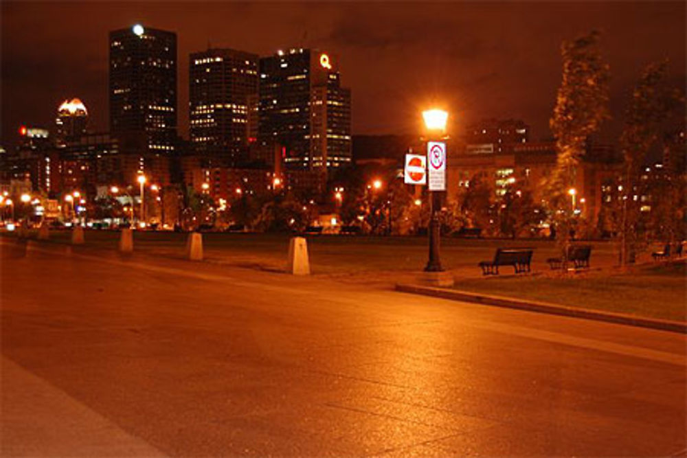 Champs de Mars, la dernière nuit