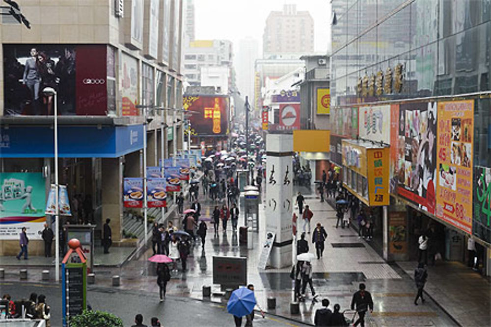 Shenzhen sous la pluie