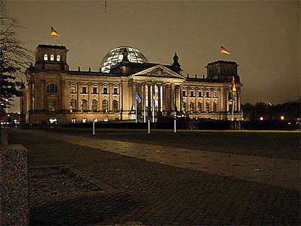 Berlin - Le Reichstag de nuit
