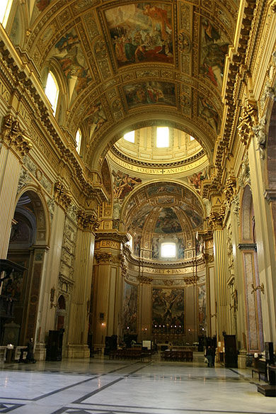 Intérieur de l'église Santa Andrea della Valle