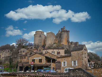Château et son village